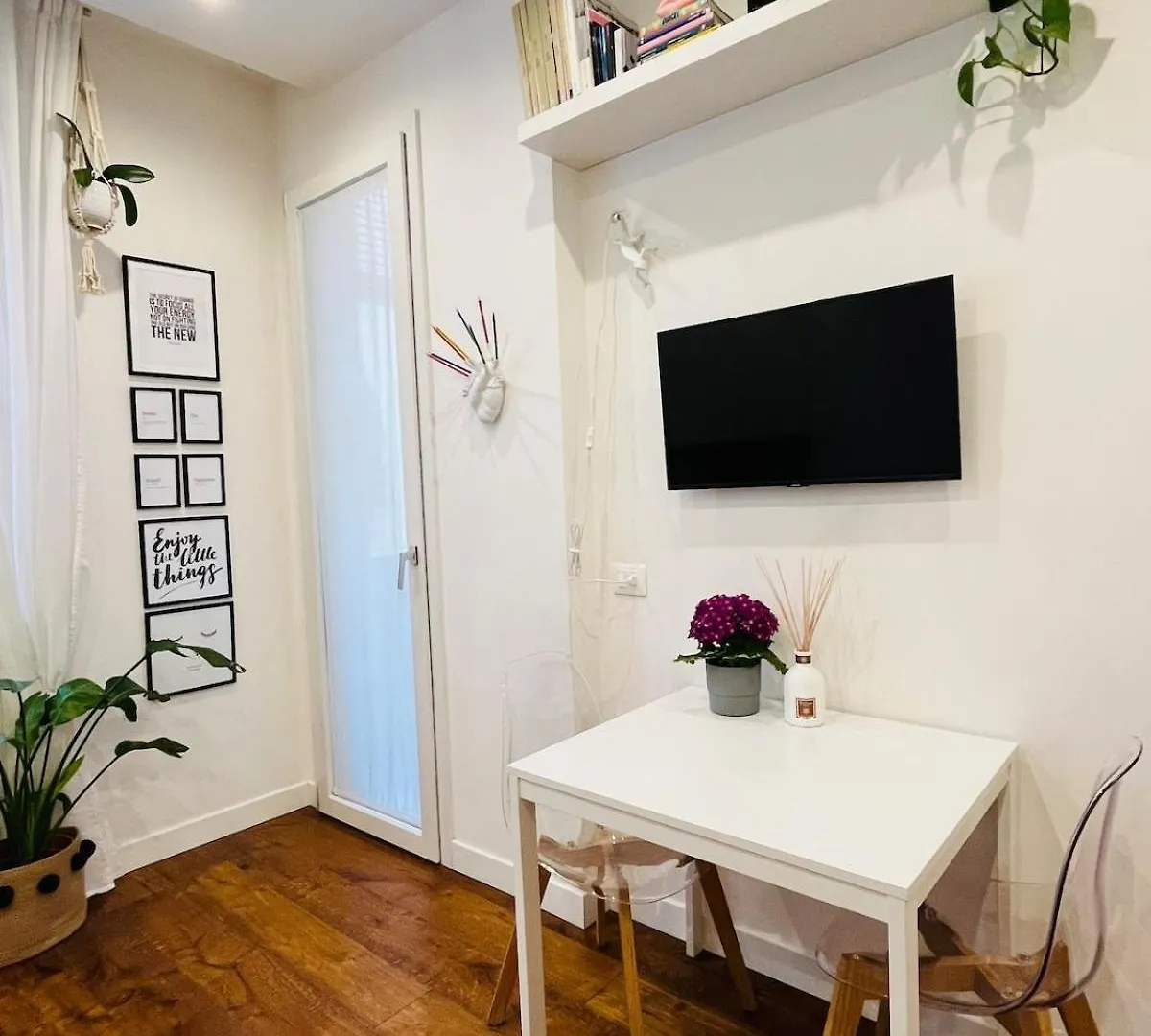 Magnolia 84 Apartment Florence 0*,  Italy